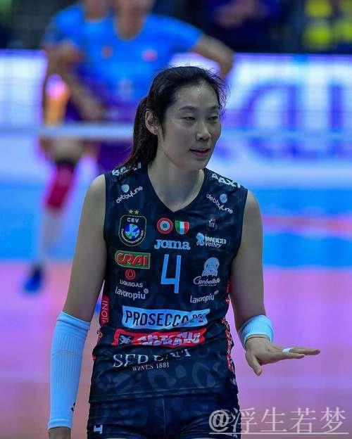 朱婷斩获最佳主攻 科内利亚诺问鼎女排欧冠 朱婷斩获最佳主攻 科内利亚诺问鼎女排欧冠